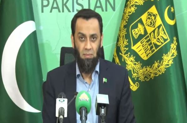 عمران خان کی صحت پر سیاست کا الزام، عطااللہ تارڑ کا پی ٹی آئی کو دوٹوک جواب