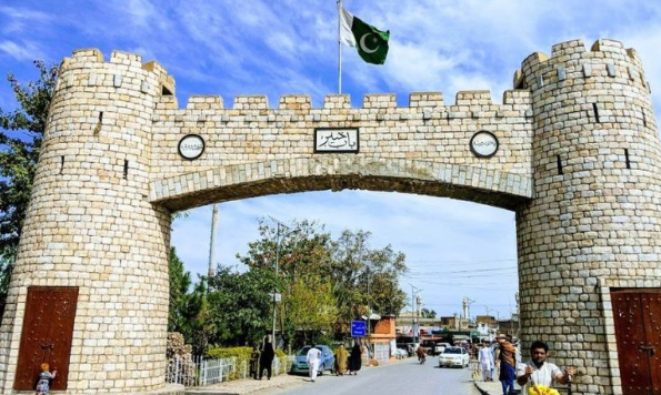 پشاور میں 14اگست کا جشن حادثات کی بھرمار 46 افرادزخمی
