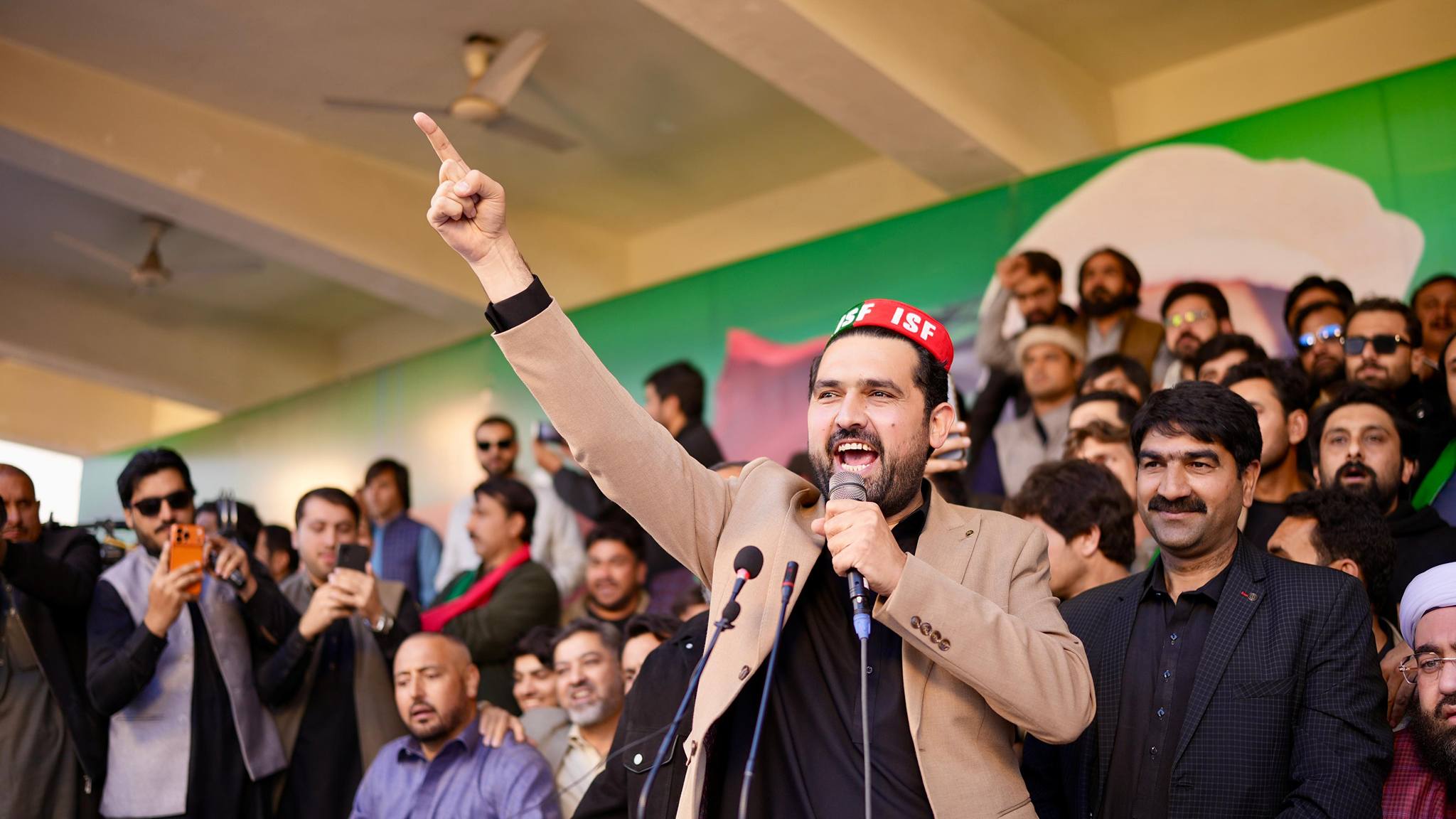 ہم کاکروچ نہیں اقبال کے شاہین ہیں، ظالموں سے پاکستان کو آزاد کروا کر دم لیں گے۔سہیل آفریدی