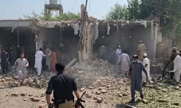کوہاٹ میں خودکش دھماکا، 16 افراد جاں بحق، 50 زخمی؛ 5 پولیس اہلکار بھی شہید