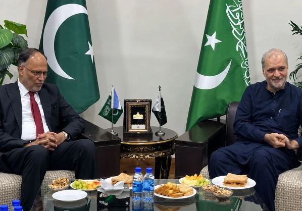 لاہور: پیٹرولیم لیوی پر حکومت اور جماعت اسلامی میں ڈیڈلاک، مذاکرات کا تیسرا دور بھی مؤخر  