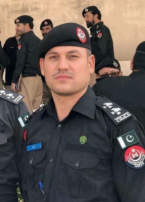 خیبر: زخمی ایس ایچ او ریاض حسین آفریدی زخموں کی تاب نہ لاتے ہوئے ہسپتال میں چل بسے