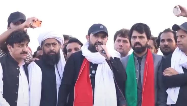 پختونخوا میں ایمرجنسی، صوبے میں فوج تعینات، سہیل آفریدی سمیت 8 اہم رہنما حفاظتی تحویل میں